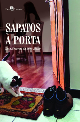 Sapatos à porta