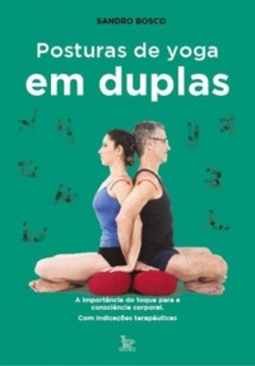 Postura de de Yoga em Duplas