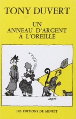 Un anneau dargent à loreille
