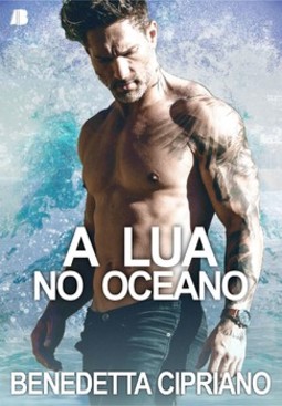 A lua no oceano