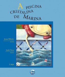 A piscina cristalina de Marina