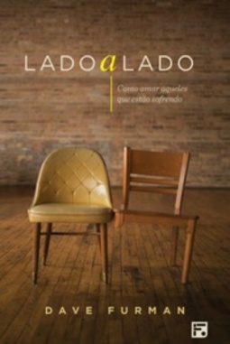 Lado a lado