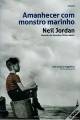 Amanhecer Com Monstro Marinho