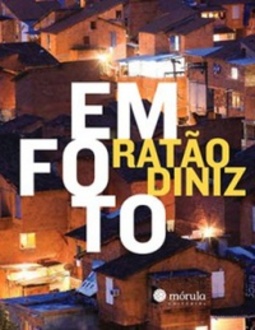 Em Foto
