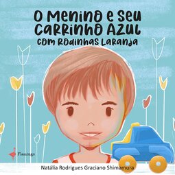 O menino e seu carrinho azul com rodinhas laranja