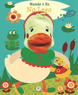 No lago