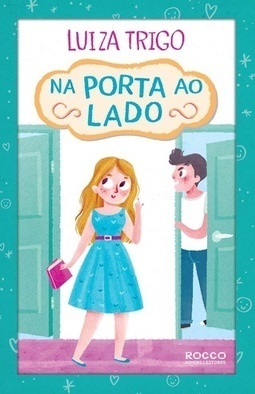 NA PORTA AO LADO