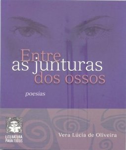Entre as junturas dos ossos