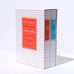 Mastering the Art of French Cooking, Volume 1 & 2: The Essential Cooking Classics: Volumes 1 and 2