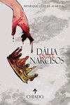 Dália entre narcisos