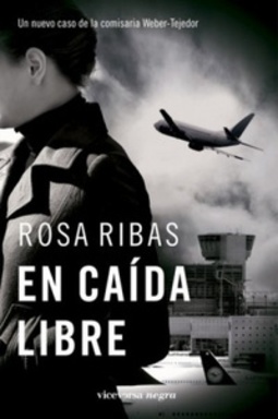 En caída libre (Comisaria Cornelia Weber-Tejedor #3)