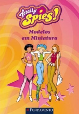 TRES ESPIAS DEMAIS