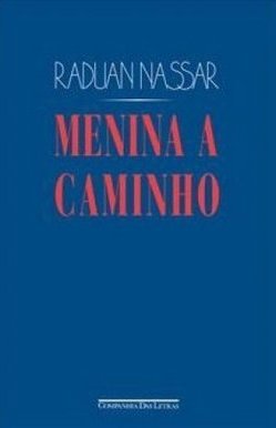 MENINA A CAMINHO