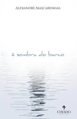 À sombra do barco