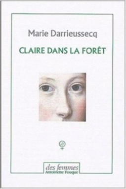 Claire dans la forêt