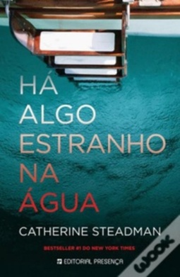 Há Algo Estranho Na Água